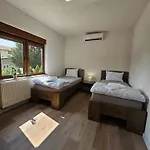 Visoko Luxury 게스트하우스 *