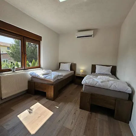 Visoko Luxury 게스트하우스 *
